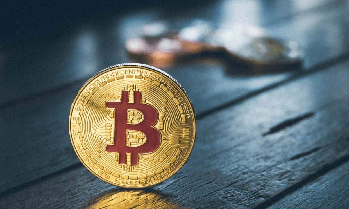 Bitcoin Hash Ribbon Signals Miner Confidence as Hashrate Hits Record Highs