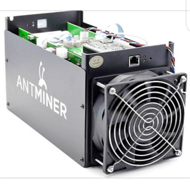 Review of the Bitmain Antminer S5: Efficiency and Power
