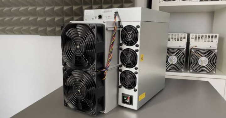 Antminer S21 Review: Unmatched Performance and Energy Efficiency for Bitcoin Mining