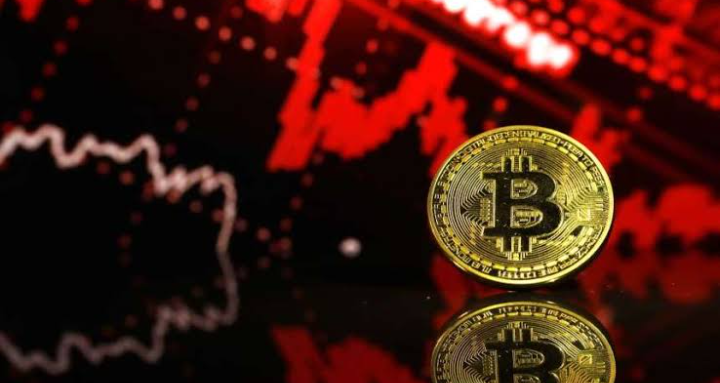 Bitcoin Miners Sell $14 Billion: Is a Price Drop Inevitable?